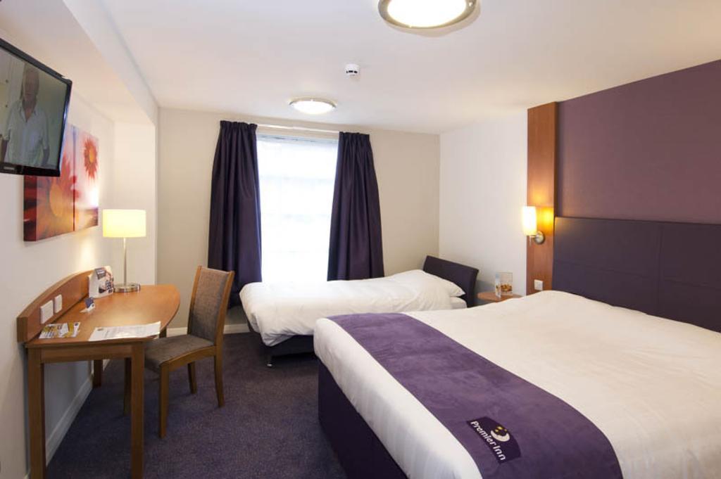Premier Inn Dundee - Монифиет Номер фото